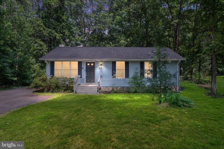 Property Photo: 4 Posterity Cove VA 22546