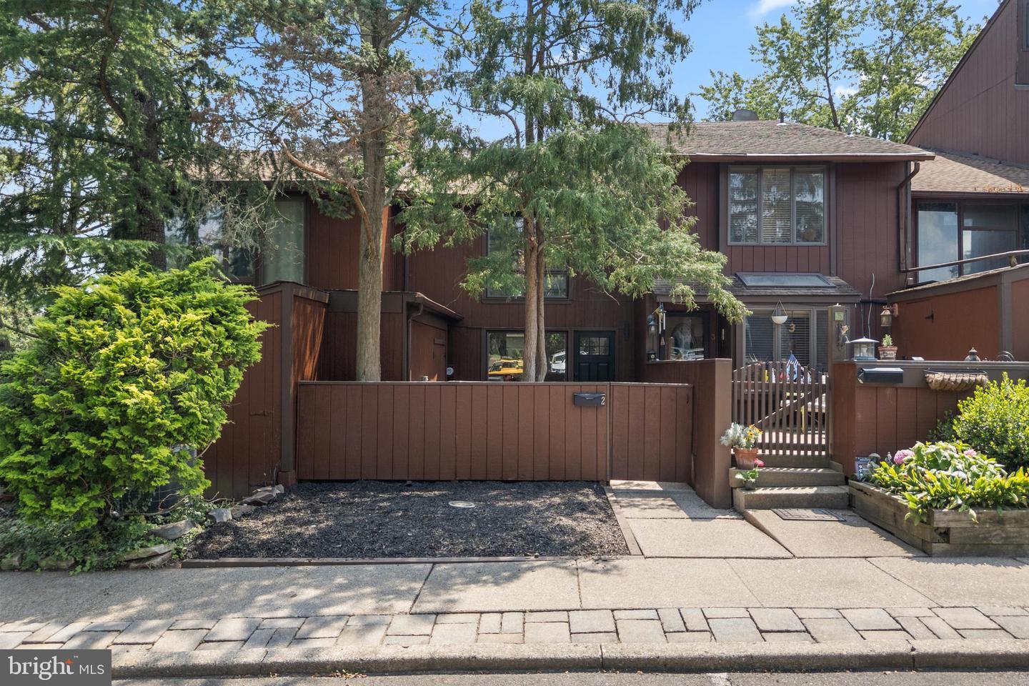 Property Photo: 2 Runnemede PA 18938