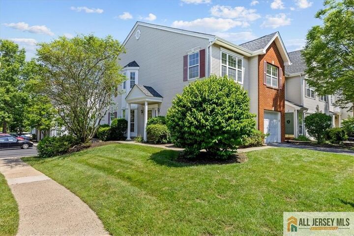 Property Photo:  305 Harvest Lane  NJ 08852 