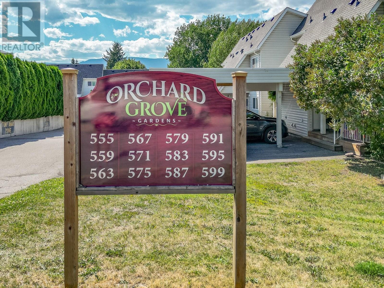 Property Photo: 563 24 Street Northeast BC V1E 2K2