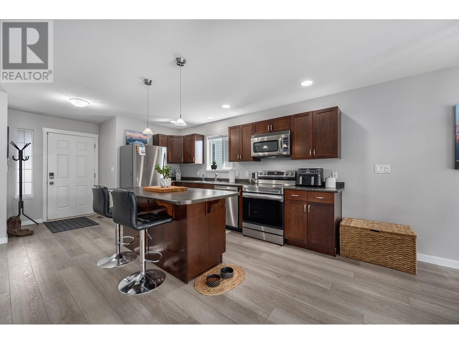 Property Photo:  1900 Hugh Allan Drive 2  BC V1S 0A8 