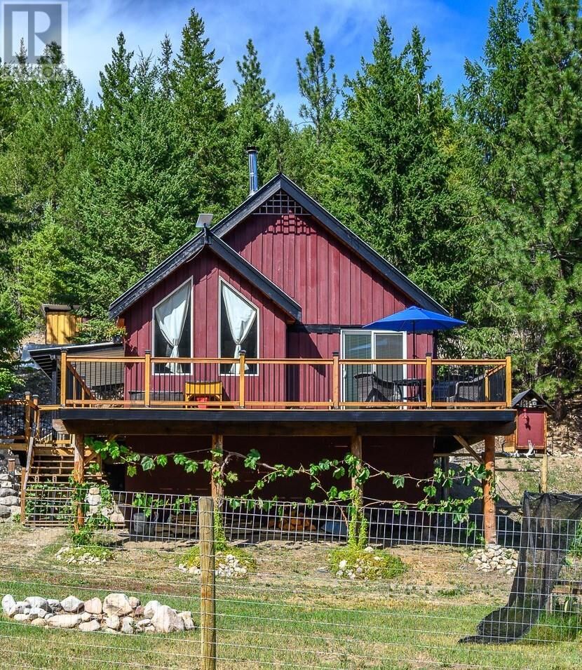 Property Photo:  322 Northern View Drive  BC V1H 2C3 