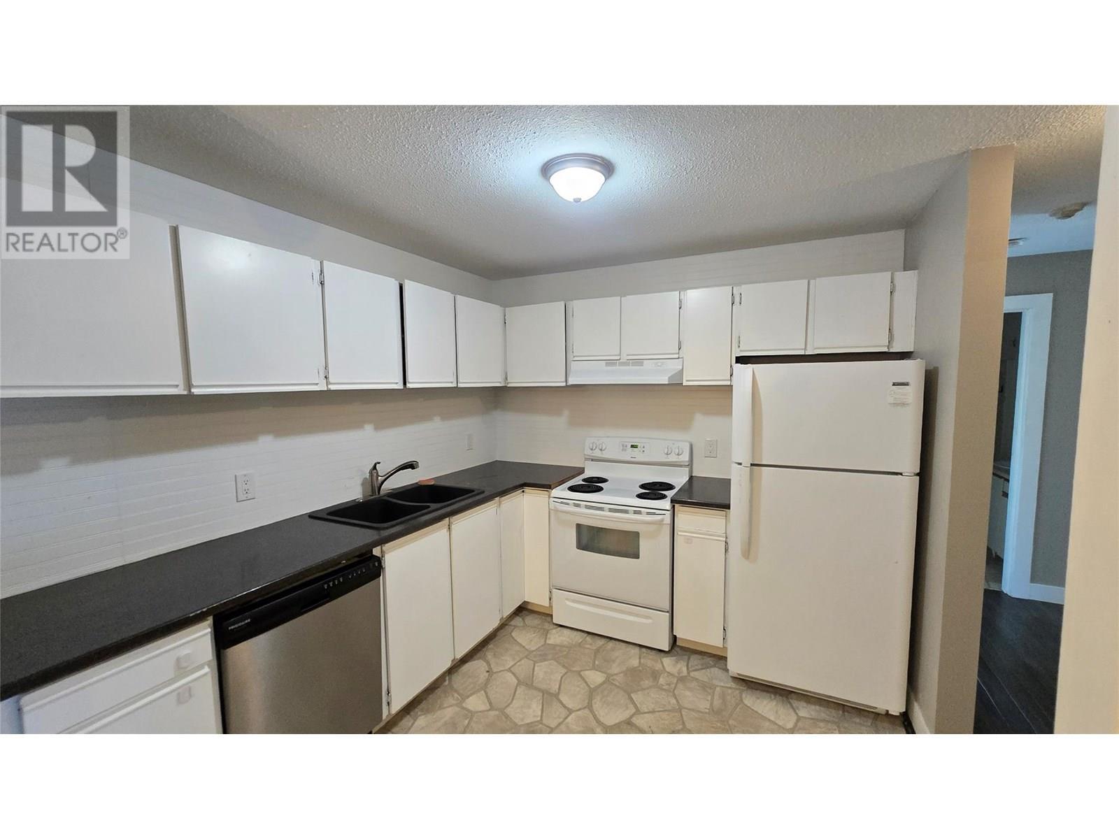 Property Photo: 44 Whiteshield S Crescent 211 BC V2E 2J1