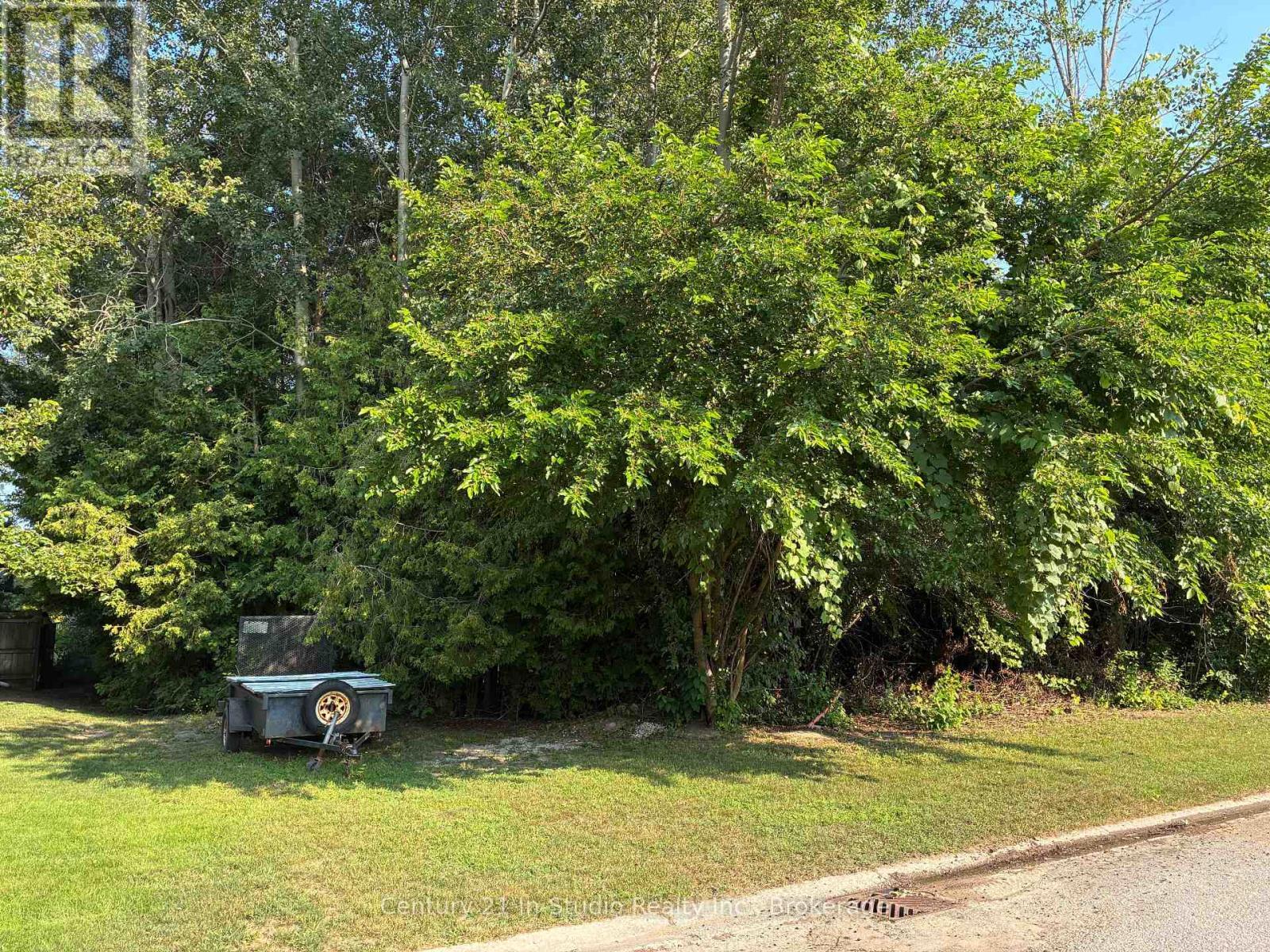 Photo de la propriété:  434 Macdougall Drive  ON N2Z 3A8 