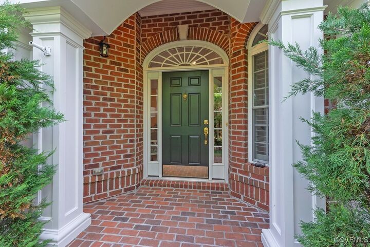 Property Photo: 1114 Marney Court Vv-1 VA 23229