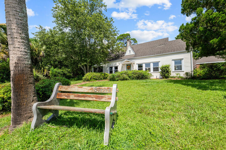 Property Photo: 145 Bay Avenue FL 32320