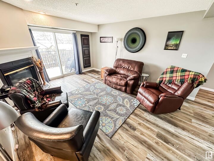 Property Photo: 9131 99 Street NW 303 AB T6E 3V9
