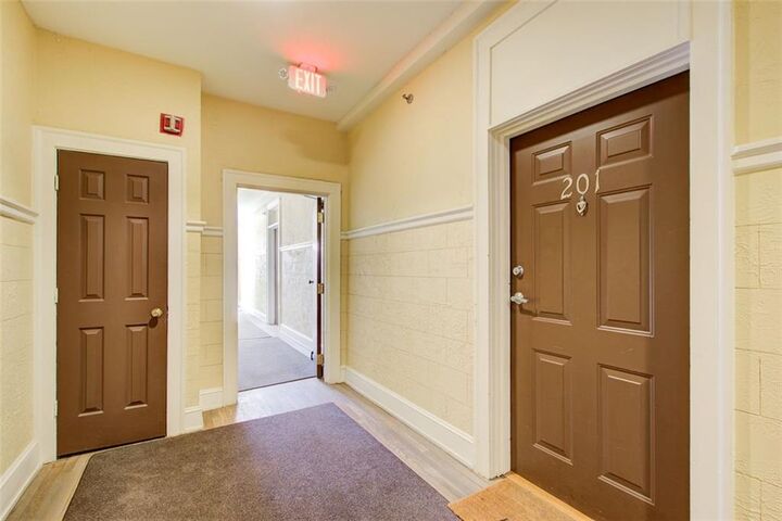 Property Photo: 2855 Peachtree Road NE 201 GA 30305