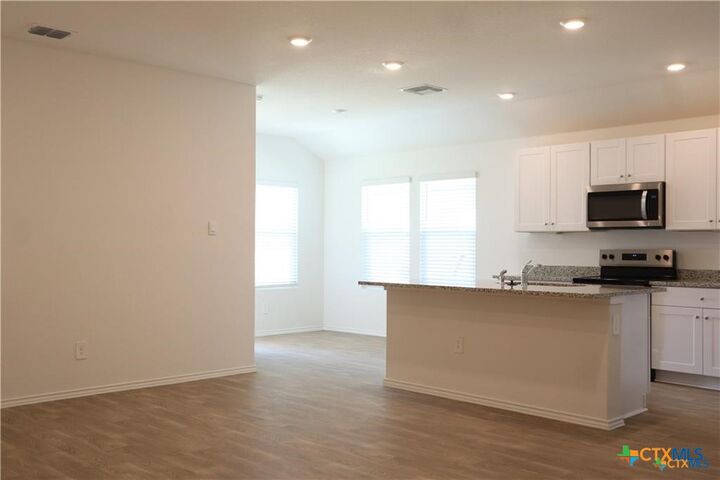 Property Photo: 1056 Chachalaca Court TX 78155