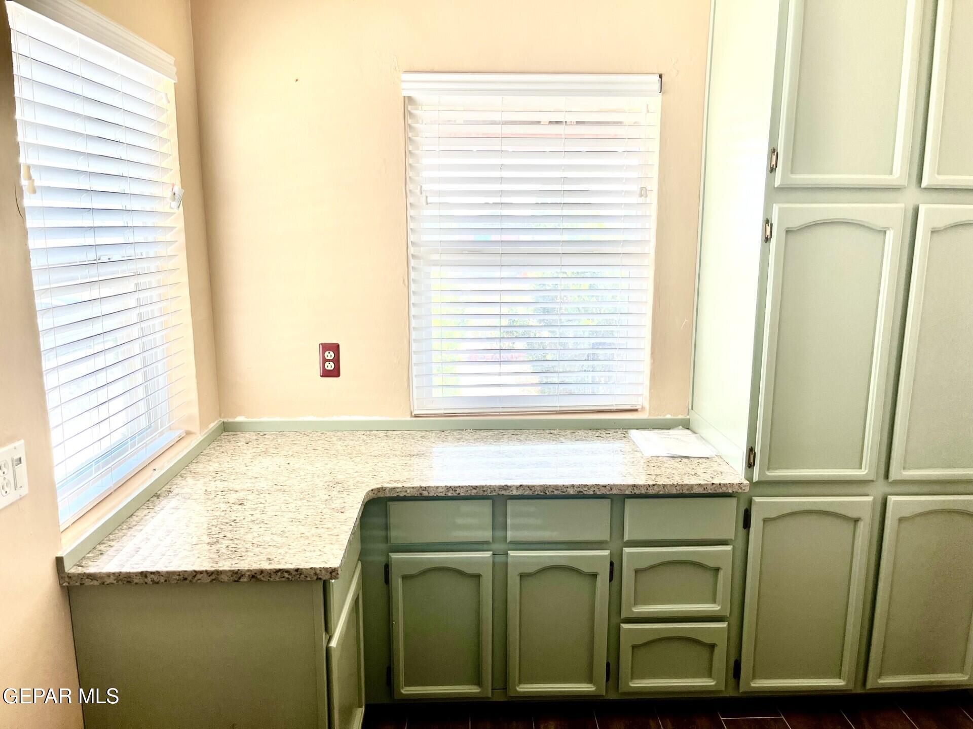 Property Photo:  3905 Monroe Avenue  TX 79930 