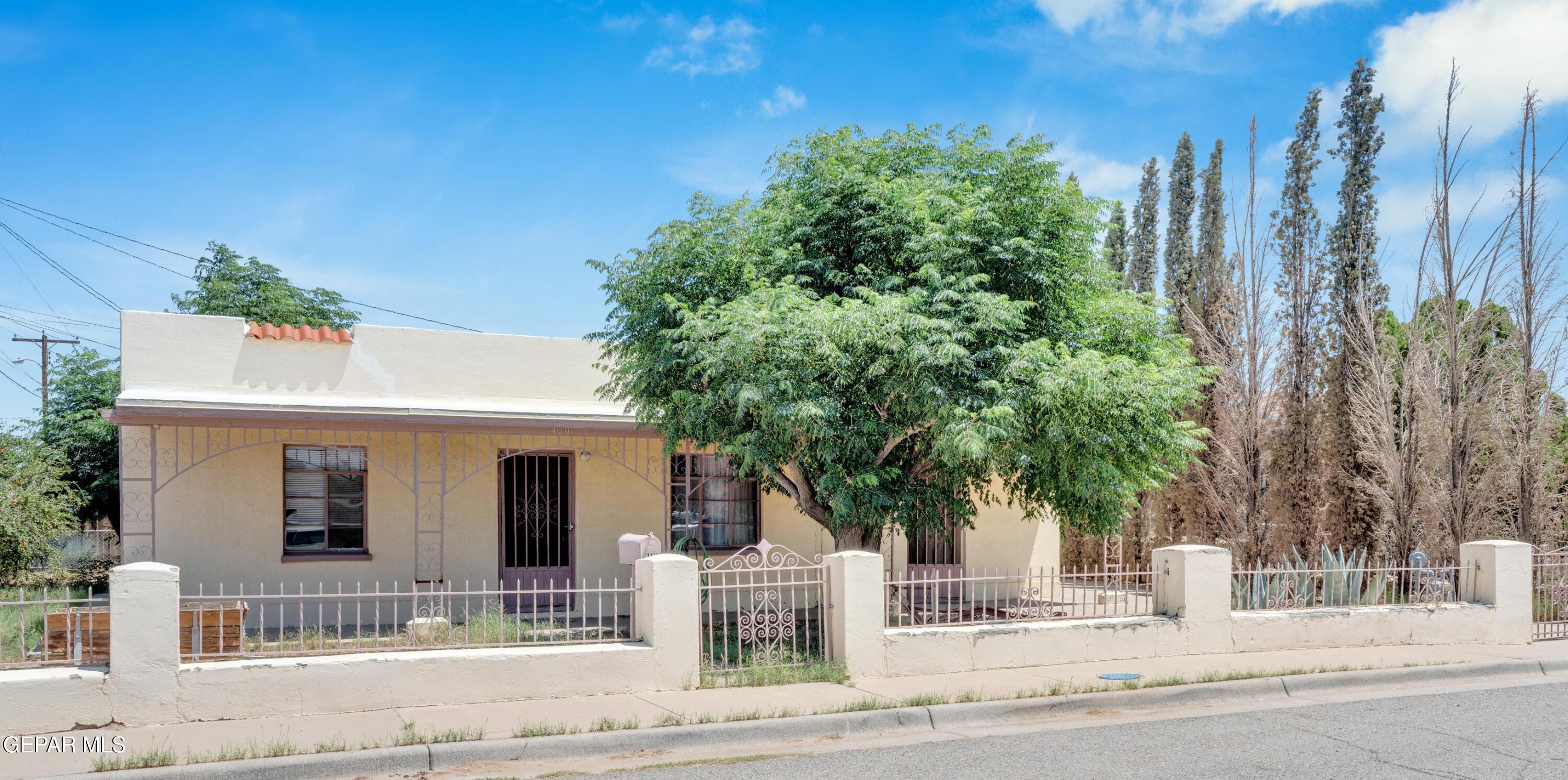460 Chesak Circle  El Paso TX 79905 photo