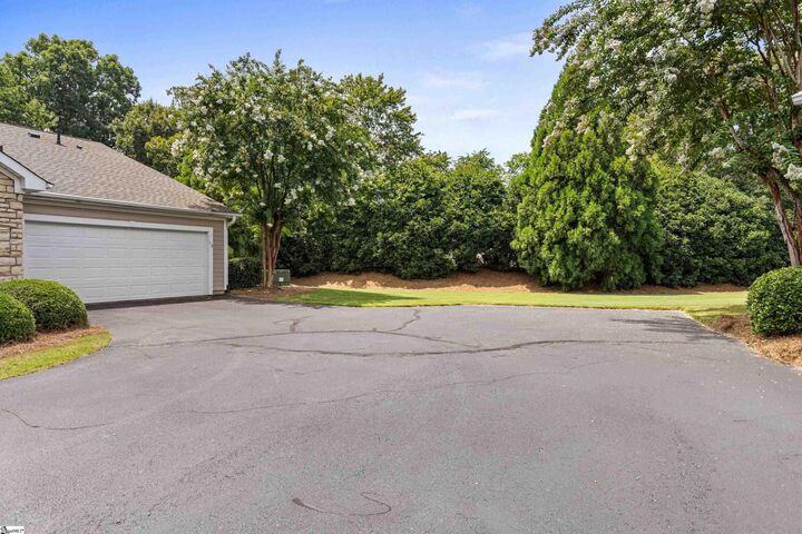 Property Photo: 112 Ravines Lane SC 29301