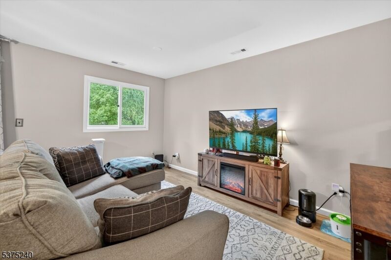 Property Photo:  1 Purgatory Ct 3  NJ 07462 