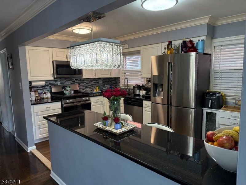 Property Photo:  621 Schuyler Ave  NJ 07032 