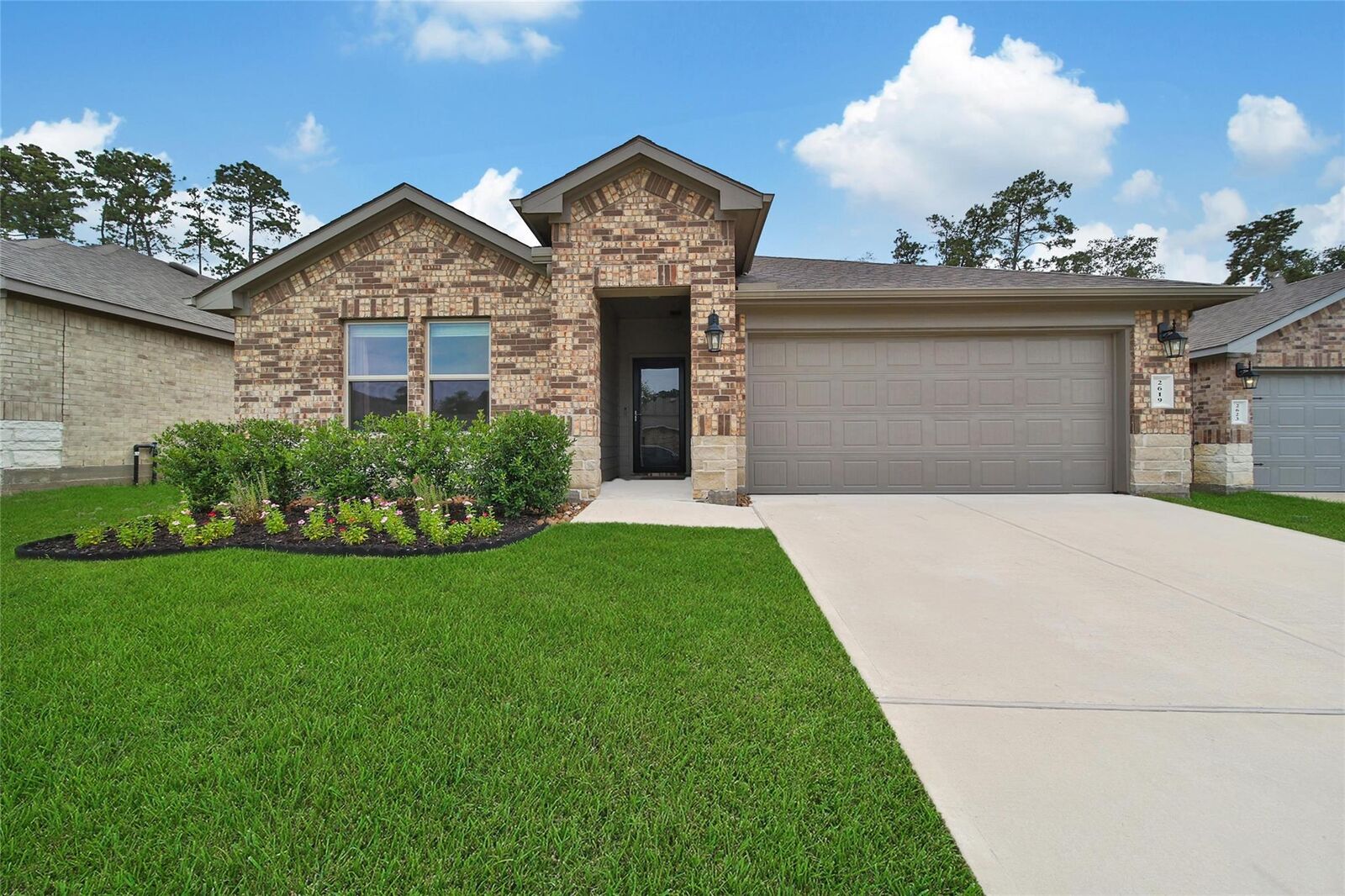 Property Photo:  2619 Lost Holly Lane  TX 77301 