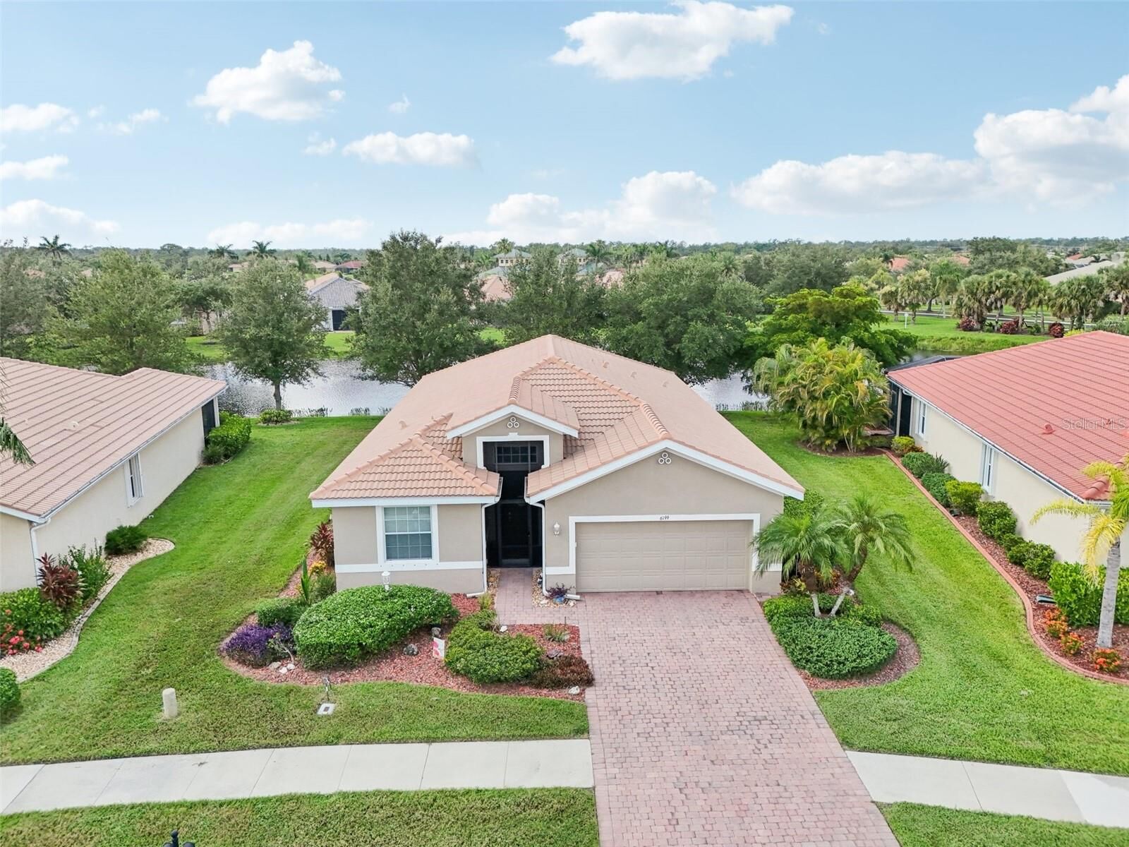 Property Photo:  6199 Falcon Lair Drive  FL 34287 