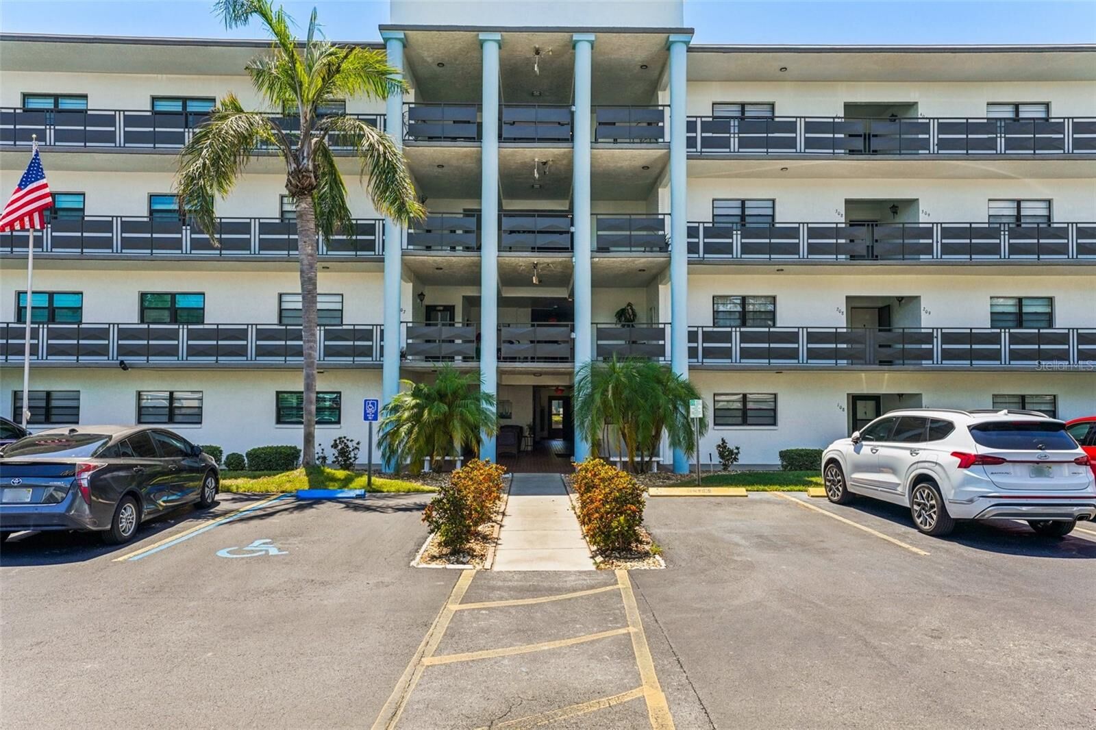 Property Photo: 5980 80th Street N 410 FL 33709