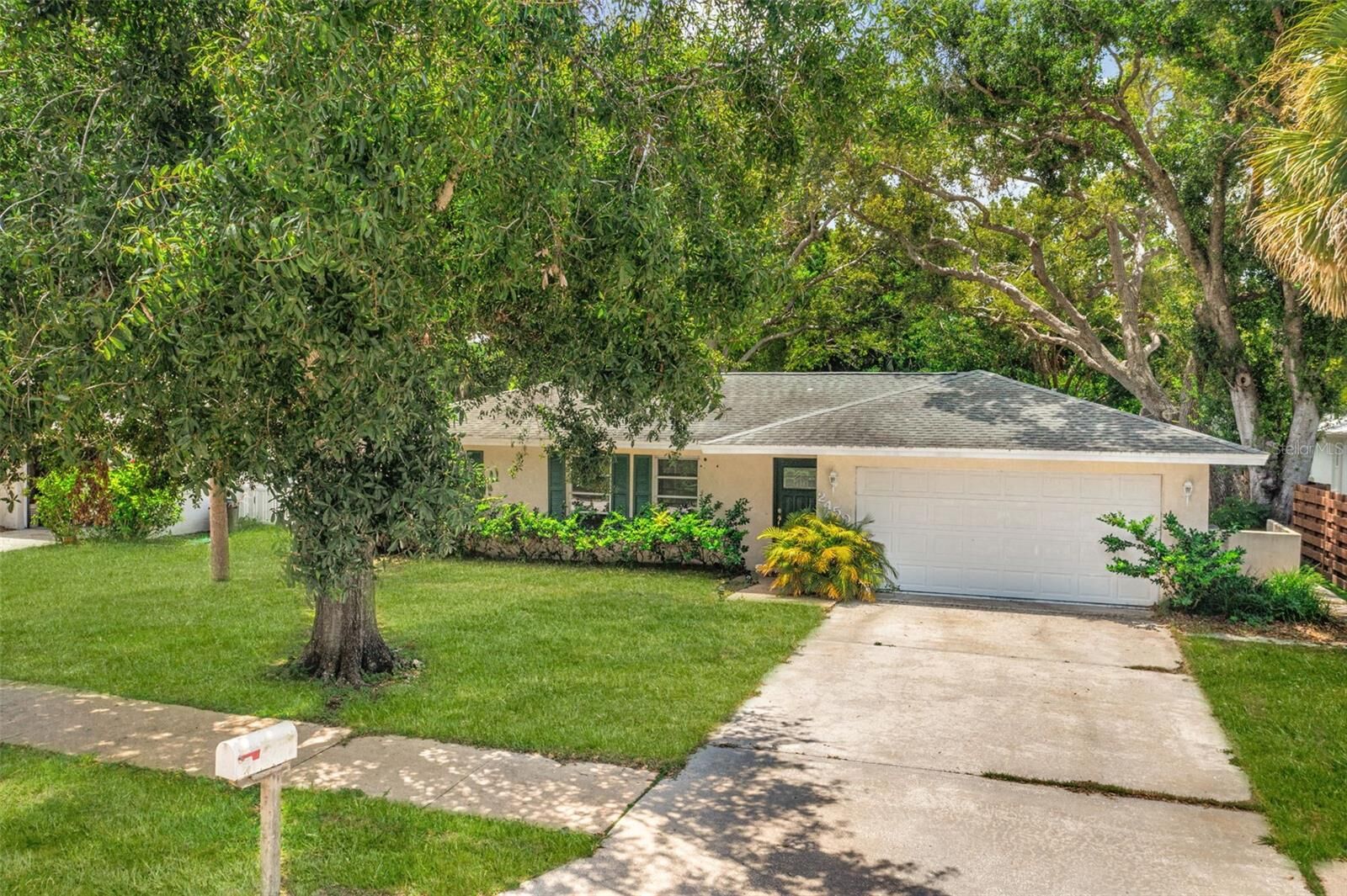 Property Photo: 2450 Arlington Street FL 34239