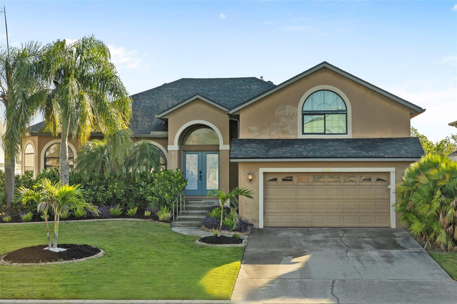 Property Photo: 1111 Kingfish Place FL 33572