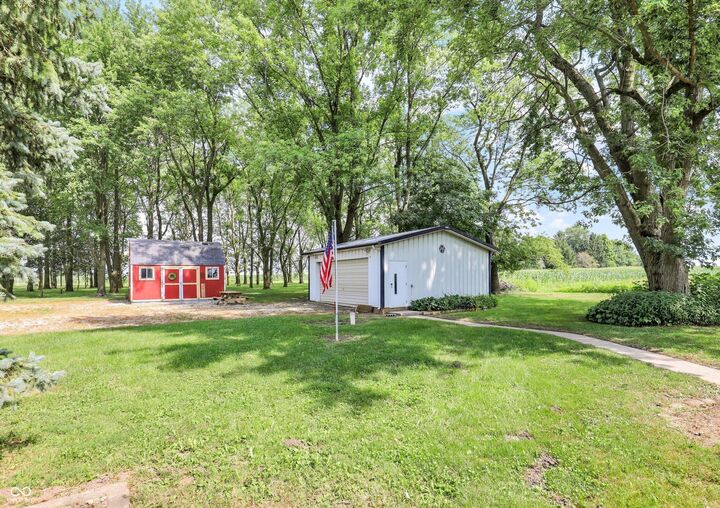 Property Photo: 10335 E 750 N IN 46069