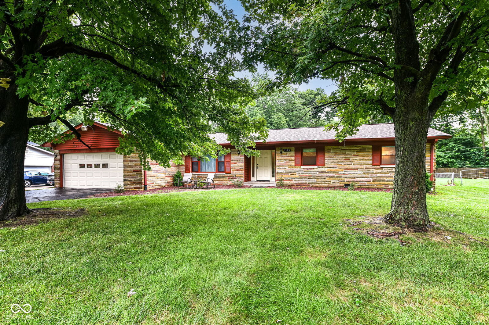 Property Photo: 7209 Lindenwood Drive IN 46227