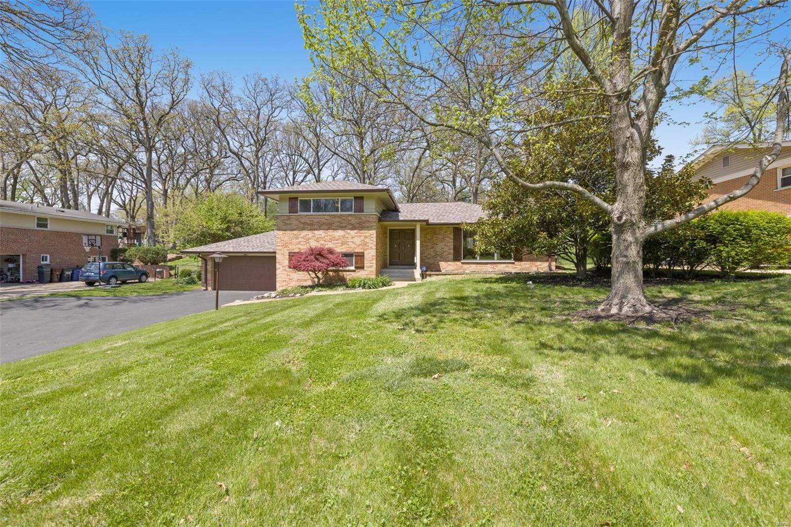 Property Photo: 8811 Rock Forest Drive MO 63123