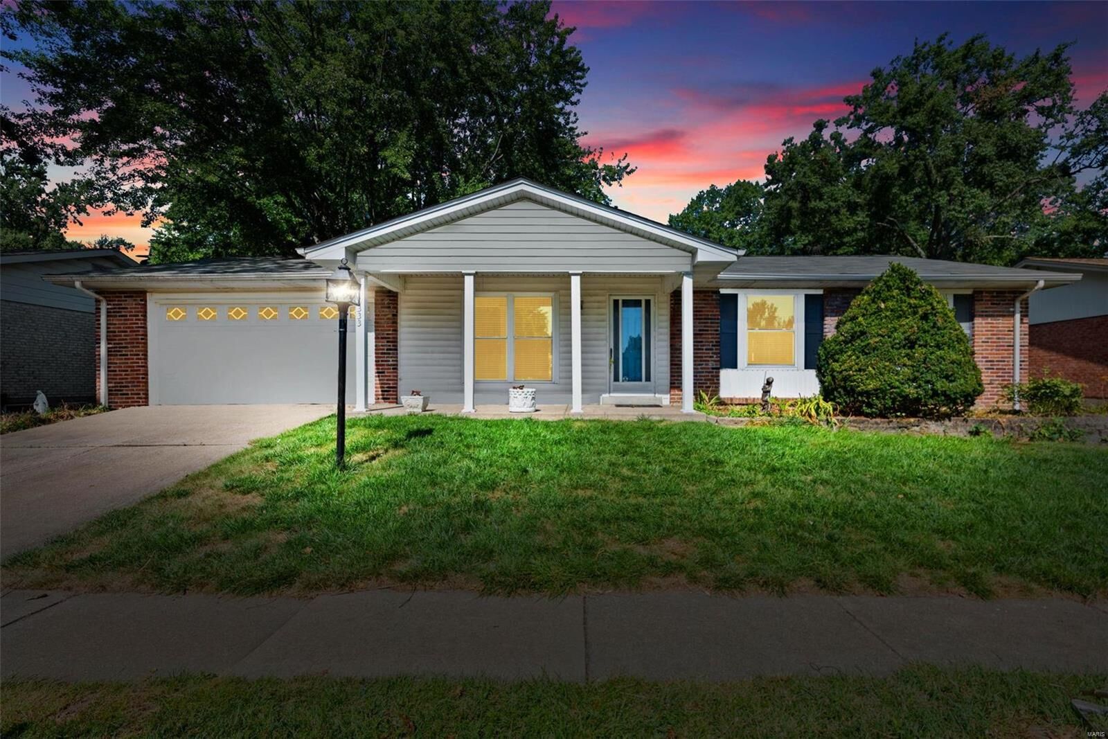Property Photo: 6333 Peachwood Trail MO 63129