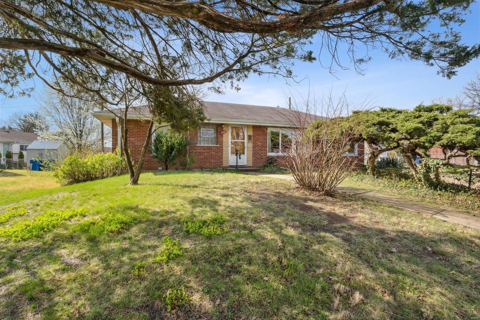 Property Photo: 9508 Sequoia Court MO 63123
