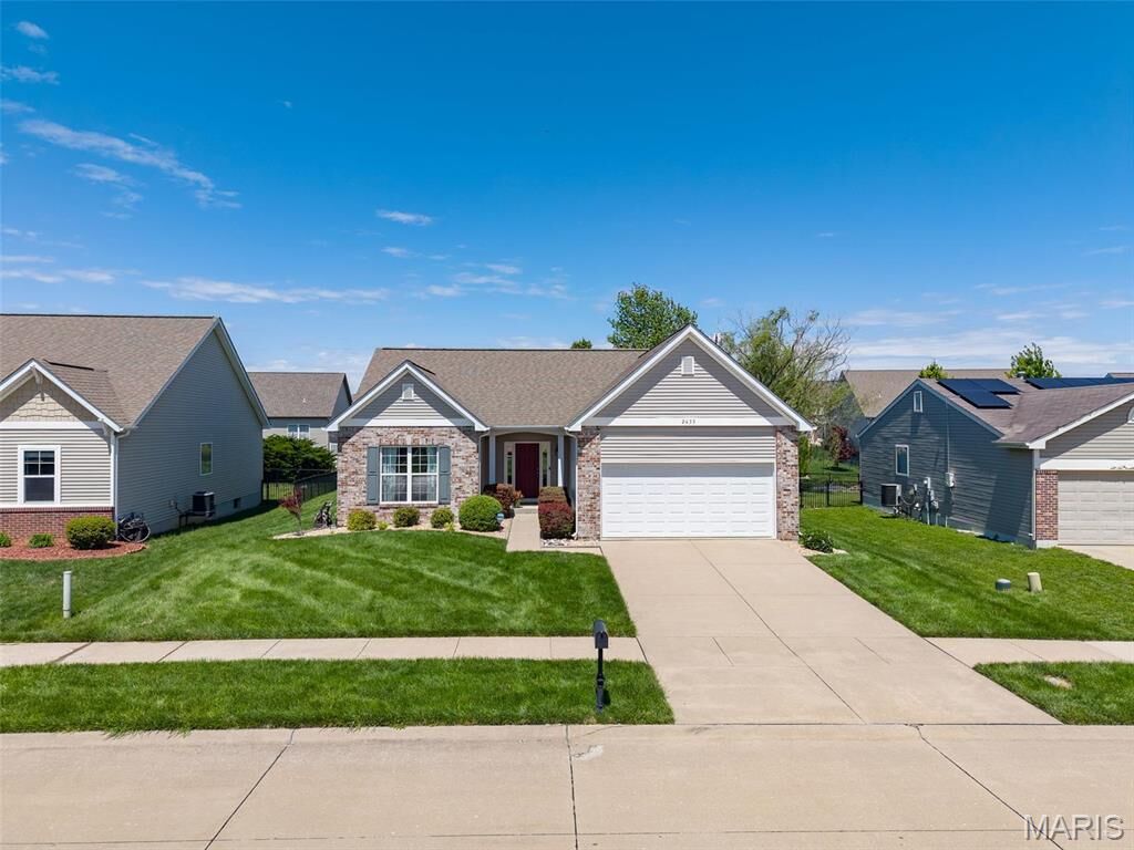 Property Photo:  2633 Greystone Estates Parkway  IL 62221 