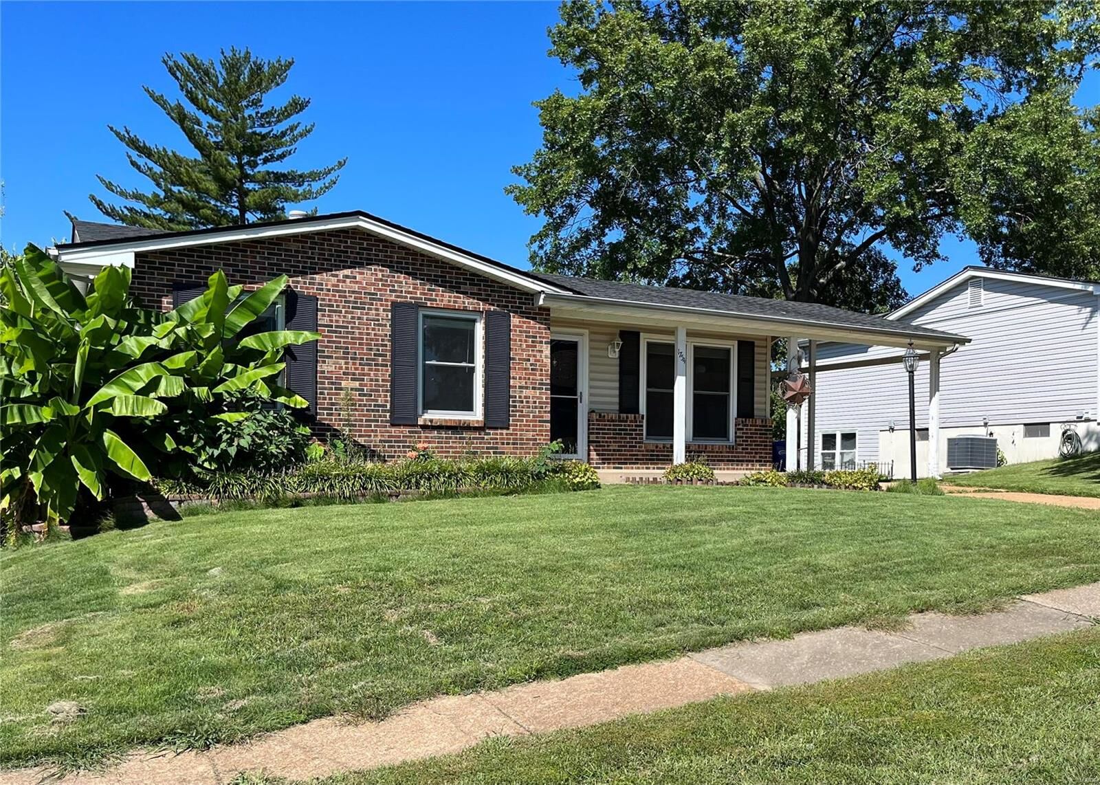 Property Photo: 1754 Valero Lane MO 63026