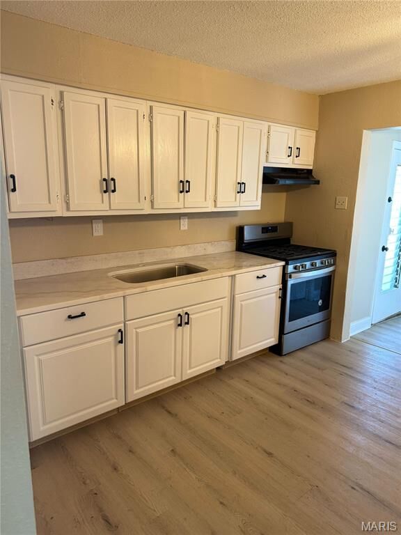 Property Photo: 720 Southwell Lane MO 63031