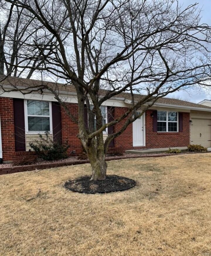 3243 Ipswich Lane  St Charles MO 63301 photo