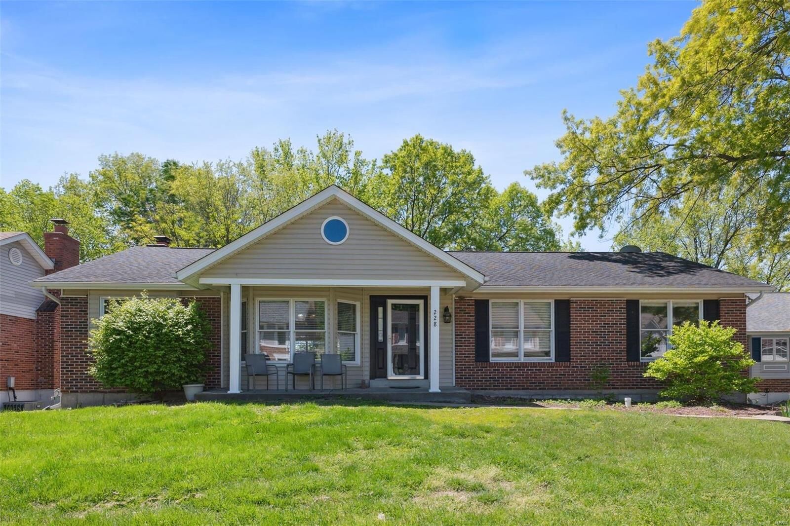 Property Photo:  228 W Biddeford Court  MO 63304 