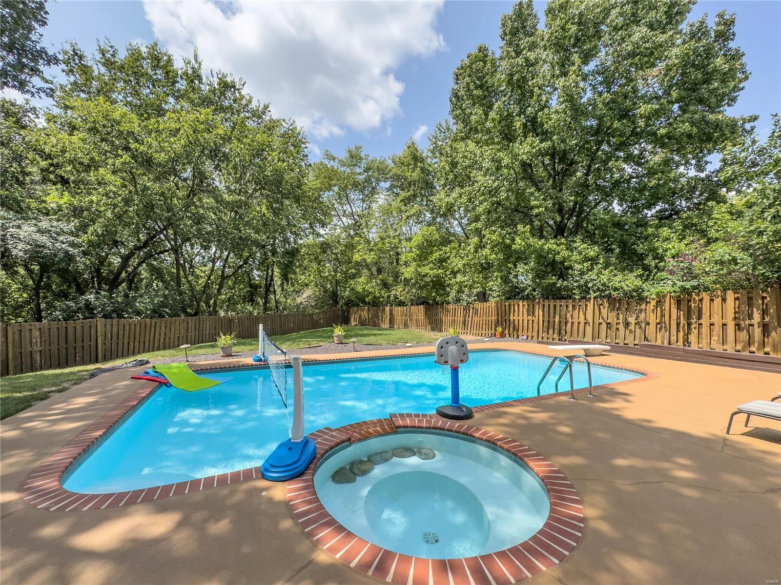 Property Photo: 556 Red Bridge Court MO 63021
