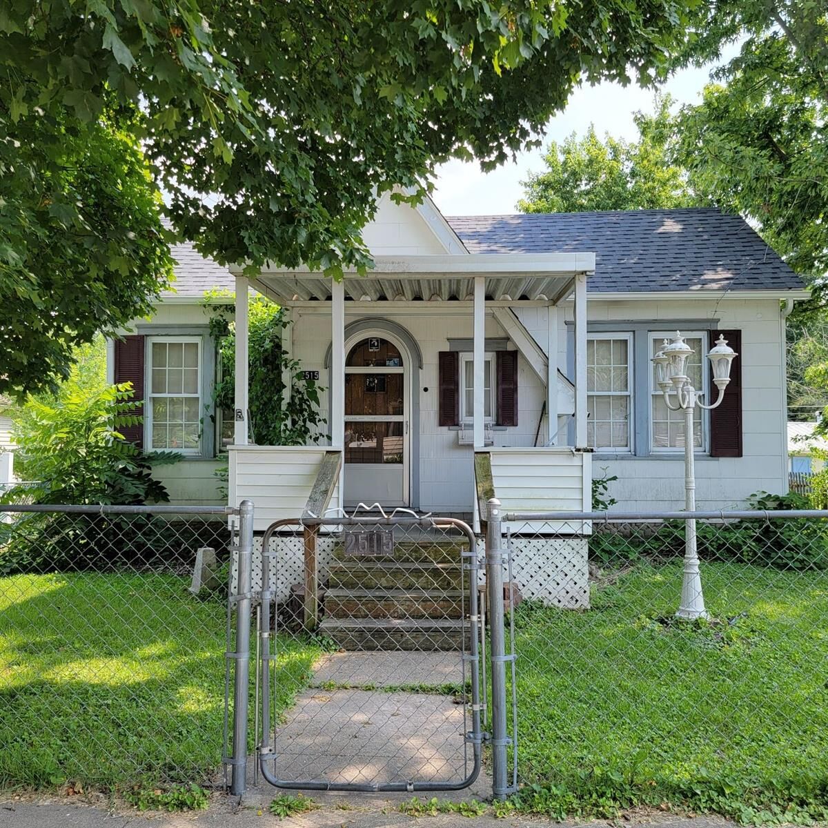 Property Photo: 2515 Chestnut Street MO 63401