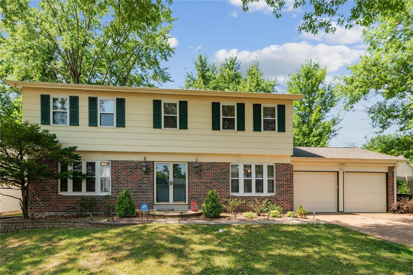 Property Photo: 12786 Castlebar Drive MO 63146