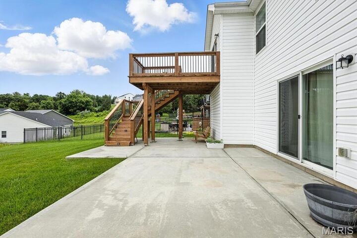 Property Photo:  2112 Windswept Farms Drive  MO 63025 