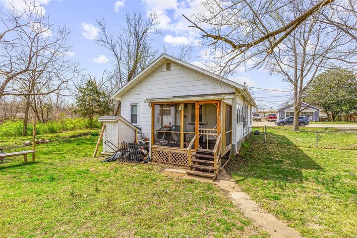 Property Photo: 8 Donald Street MO 63601