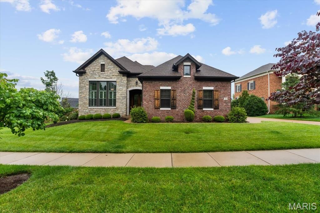 Property Photo:  332 Wythe House Court  MO 63141 