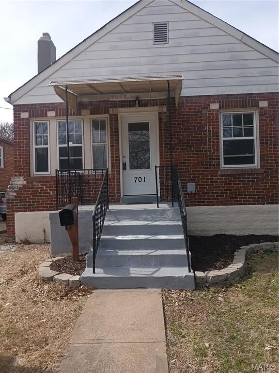 701 Reasor Place  Ferguson MO 63135 photo