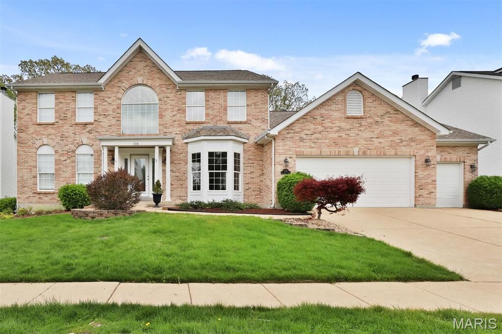 Property Photo: 518 Westonridge Court MO 63021