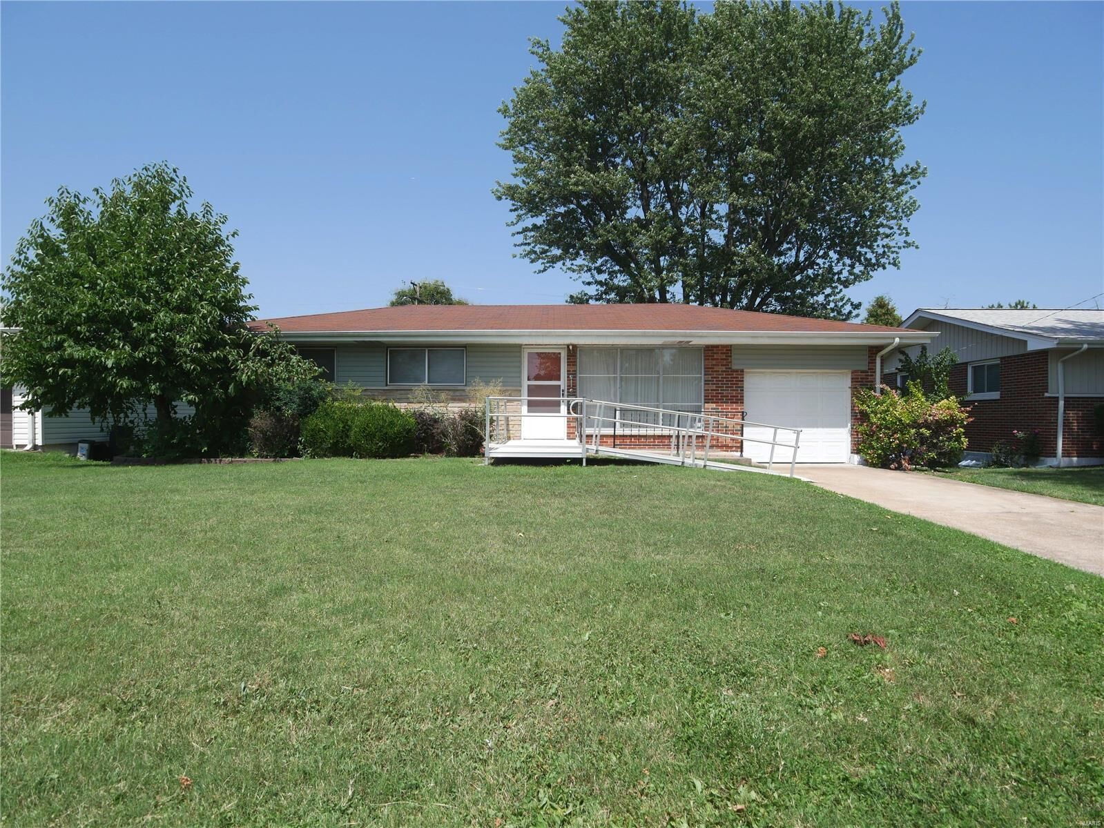 Property Photo: 7 Flamingo Drive MO 63042