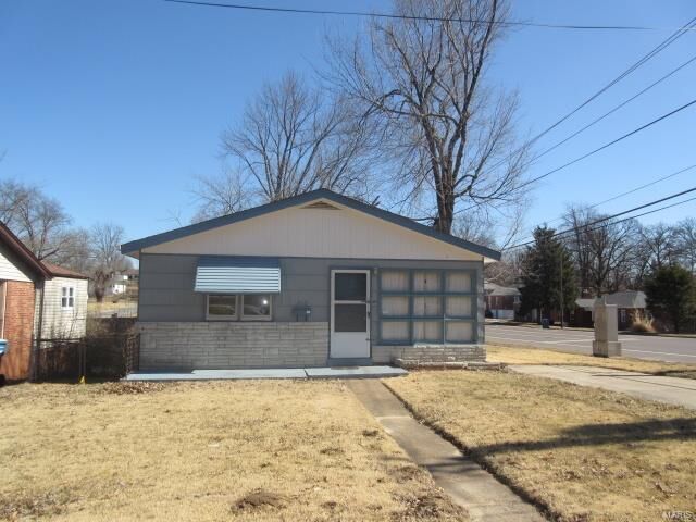 Property Photo:  202 Millman Drive  MO 63135 