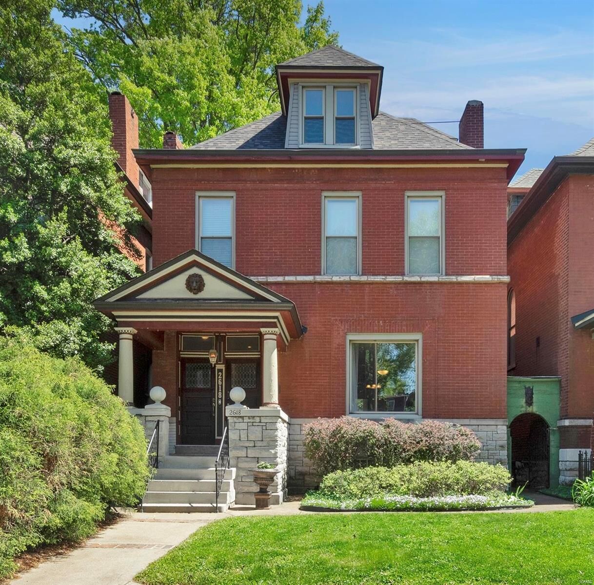 Property Photo:  2618 S Compton Avenue  MO 63118 