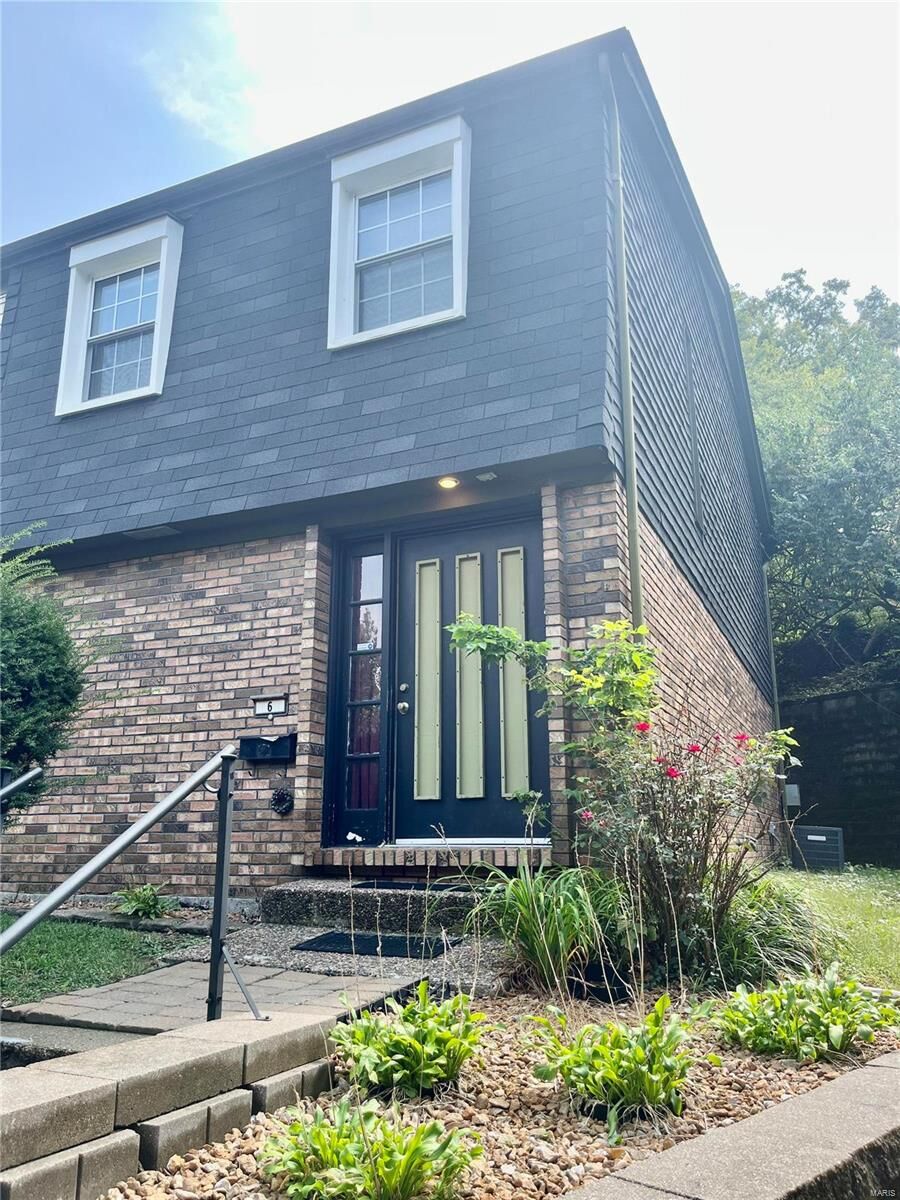 Property Photo: 6 French Quarter IL 62223