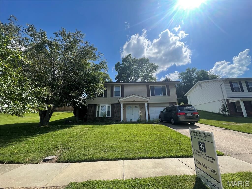 Property Photo:  2543 Wesford Drive  MO 63043 