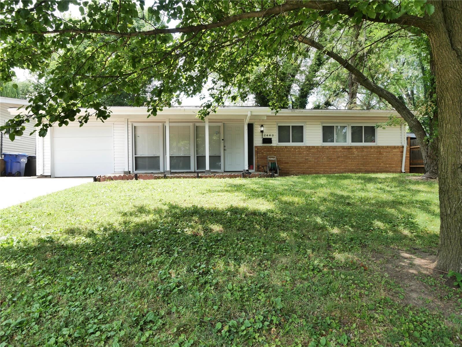 Property Photo: 2440 Saint Catherine Street MO 63033