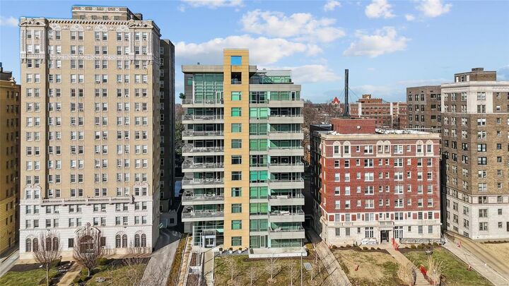 4545 Lindell Boulevard 12  St Louis MO 63108 photo