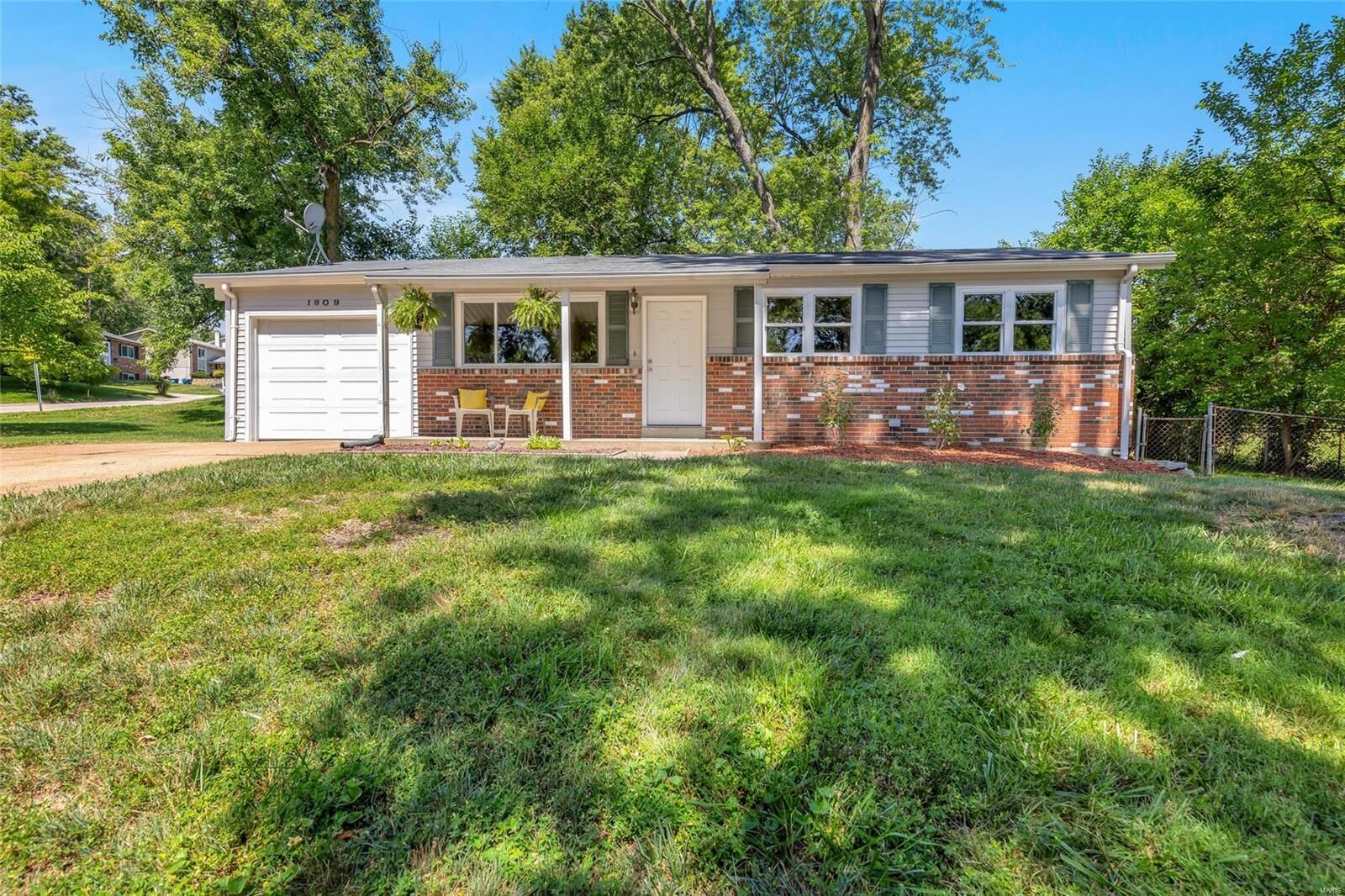 Property Photo: 1809 Schulte Hill Drive MO 63043