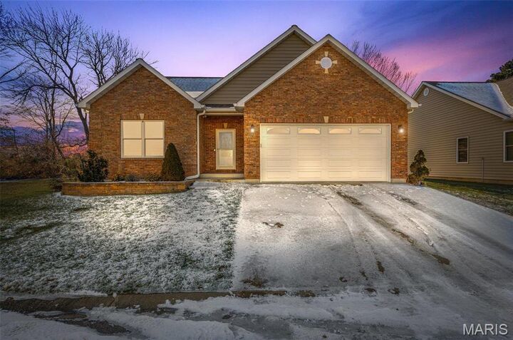 200 Walnut Ridge Drive  Farmington MO 63640 photo